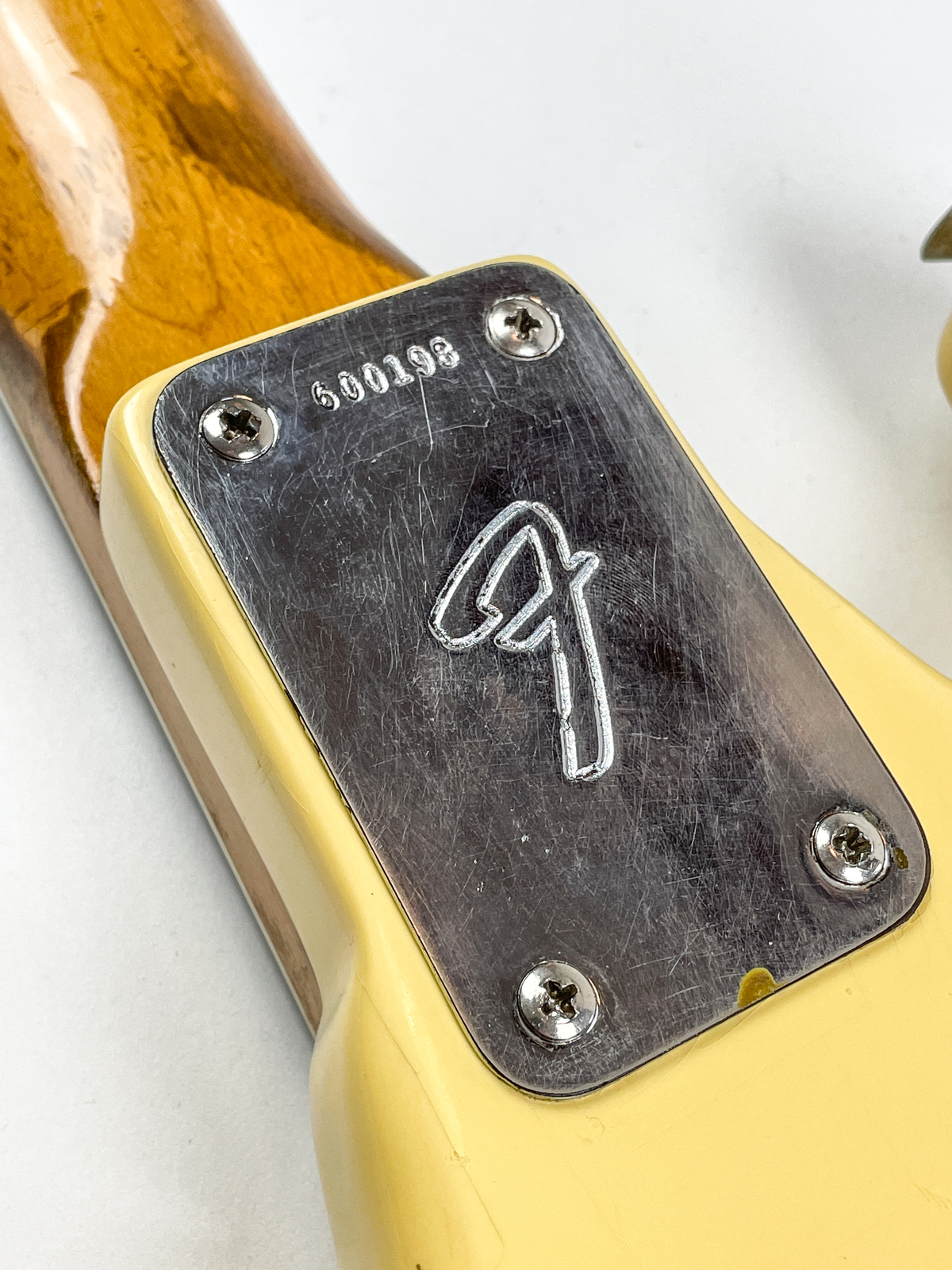 Fender 1966 Bass V - Solid Blonde